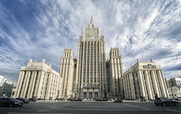 В російському МЗС заявили, що Москва "серйозно готується" до майбутньої зустрічі Трампа з Путіним